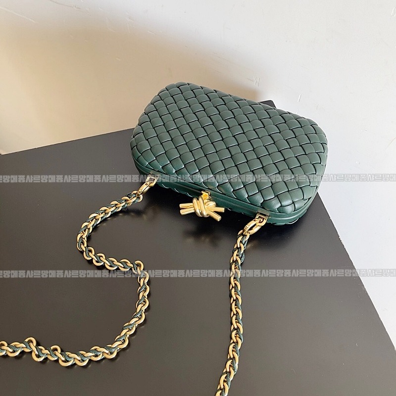 보테가베네타크노트백 20260215-154925-007루.jpg