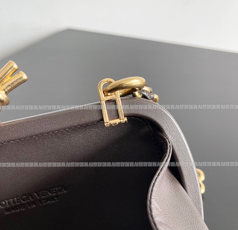 보테가베네타크노트백 20260215-155232-006루.jpg