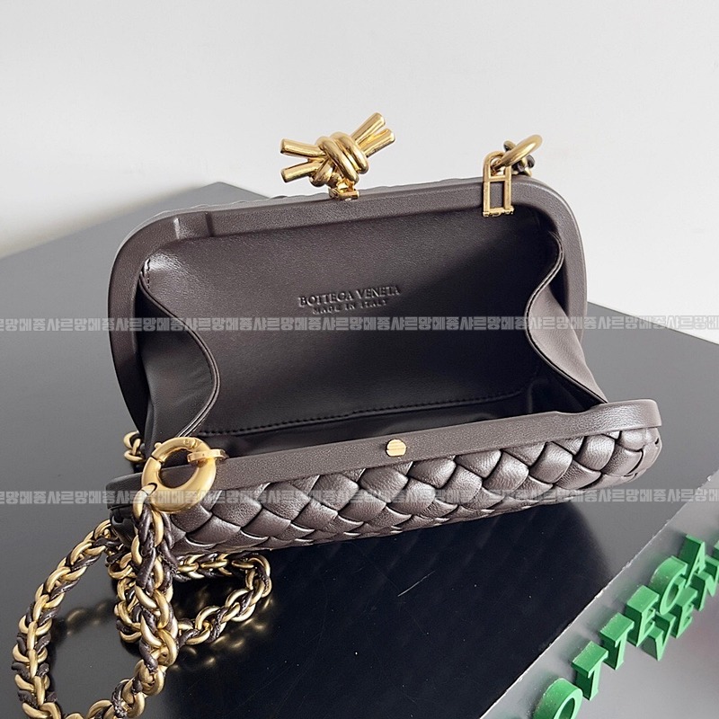 보테가베네타크노트백 20260215-155232-009루.jpg