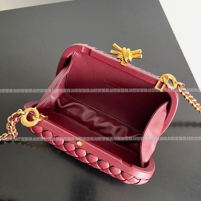 보테가베네타크노트백 20260215-155429-009루.jpg