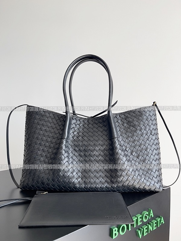 보테가베네타피나코데카라지 20260215-163733-001루.jpg