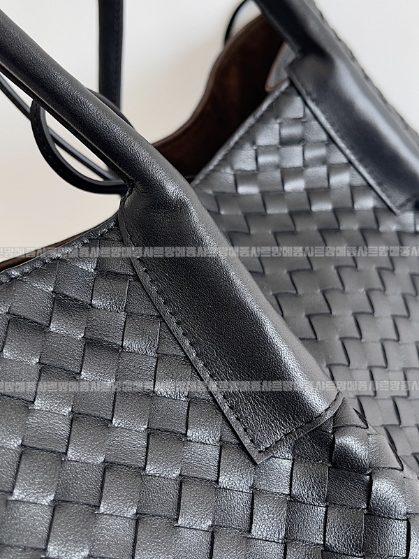 보테가베네타피나코데카라지 20260215-163733-004루.jpg