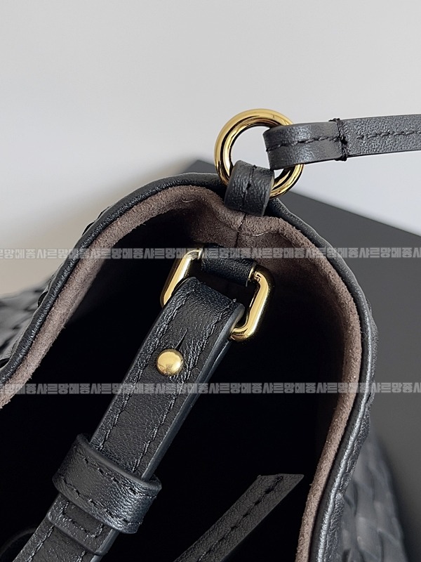 보테가베네타피나코데카미디움 20260215-163940-004루.jpg