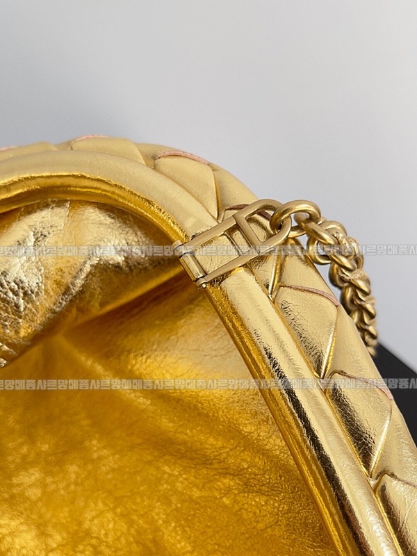 보테가베네타인트래치아토레더클러치스몰 20260216-095411-007루.jpg