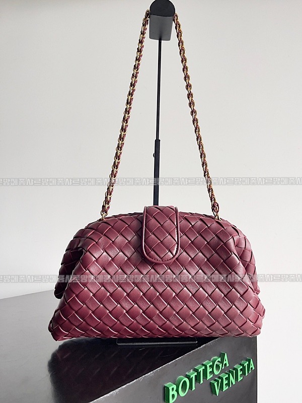 보테가베네타인트래치아토레더클러치스몰 20260216-100300-001루.jpg