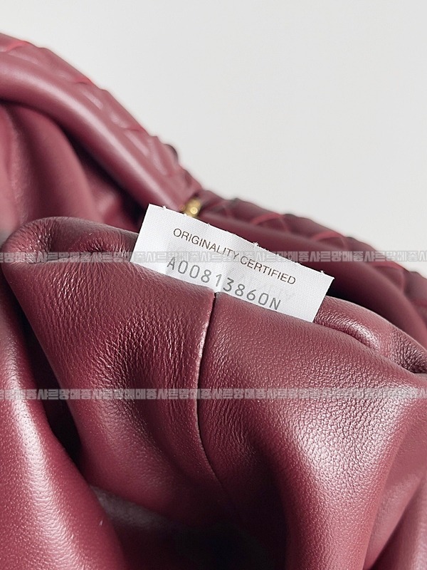 보테가베네타인트래치아토레더클러치스몰 20260216-100301-006루.jpg