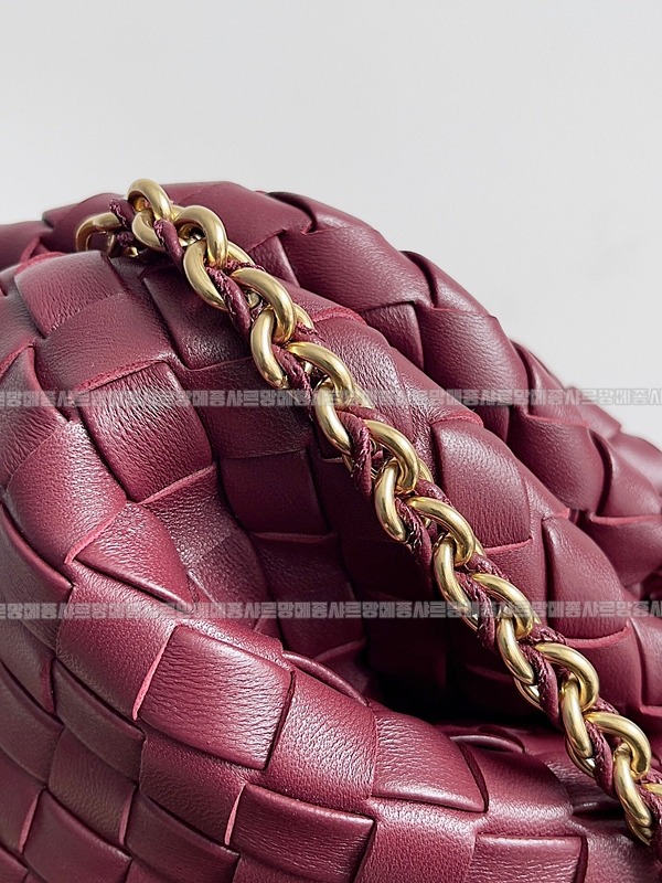 보테가베네타인트래치아토레더클러치스몰 20260216-100301-008루.jpg