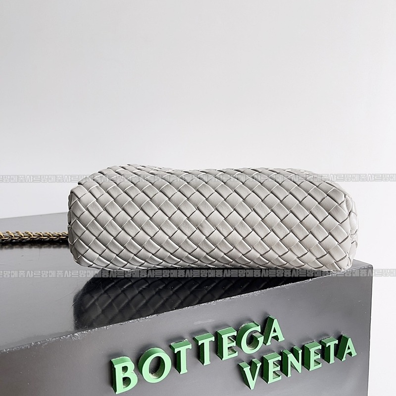 보테가베네타인트래치아토레더클러치스몰 20260216-103226-005루.jpg