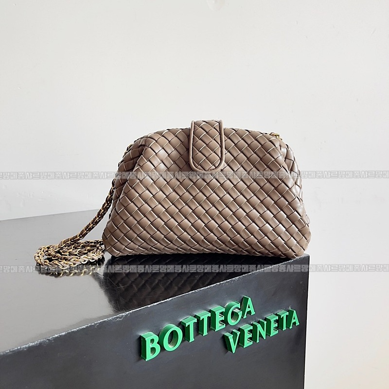 보테가베네타인트래치아토레더클러치스몰 20260216-103446-001루.jpg