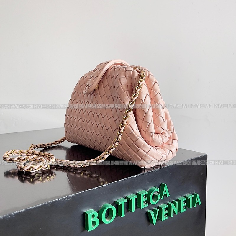 보테가베네타인트래치아토레더클러치스몰 20260216-103642-002루.jpg