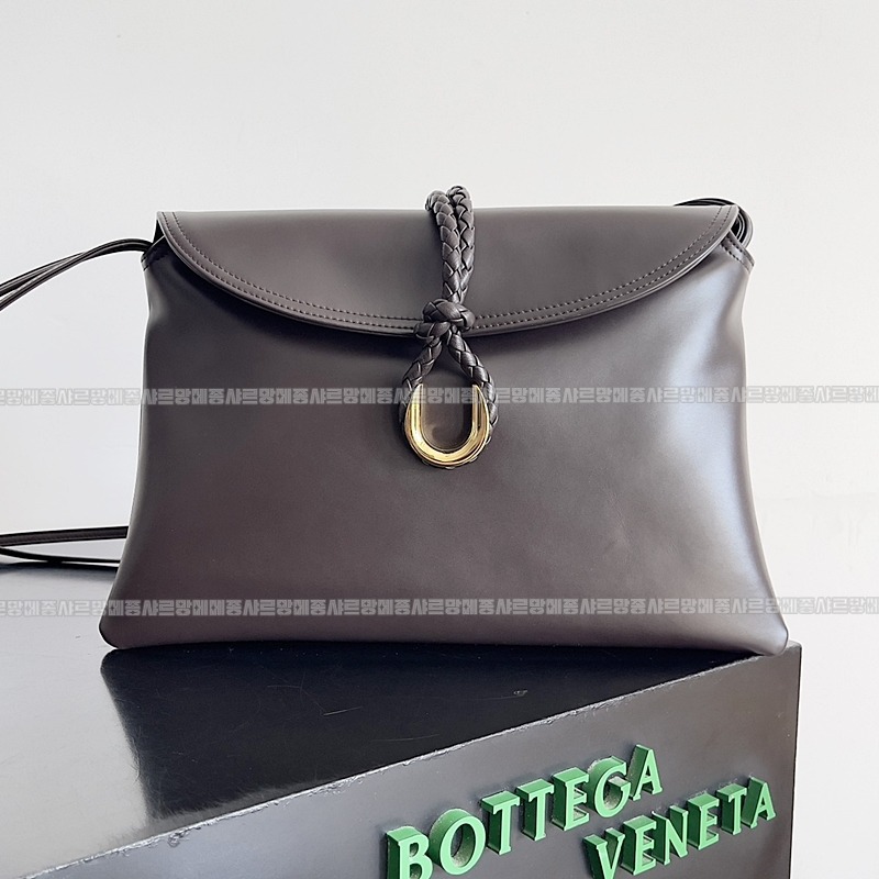 보테가베네타리베르타숄더백 20260216-110843-001루.jpg