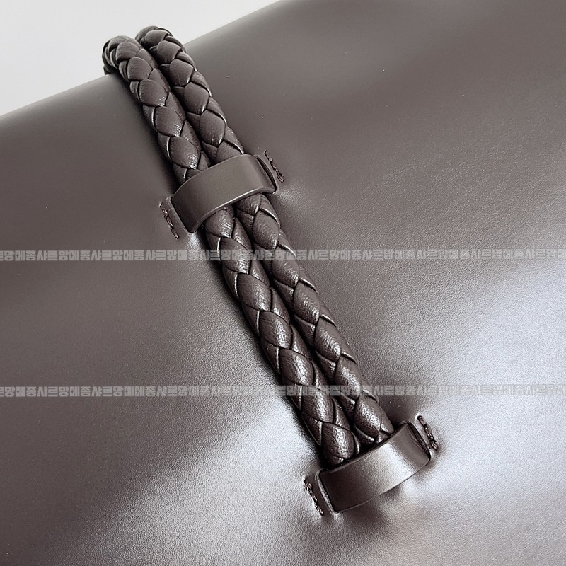 보테가베네타리베르타숄더백 20260216-110843-006루.jpg