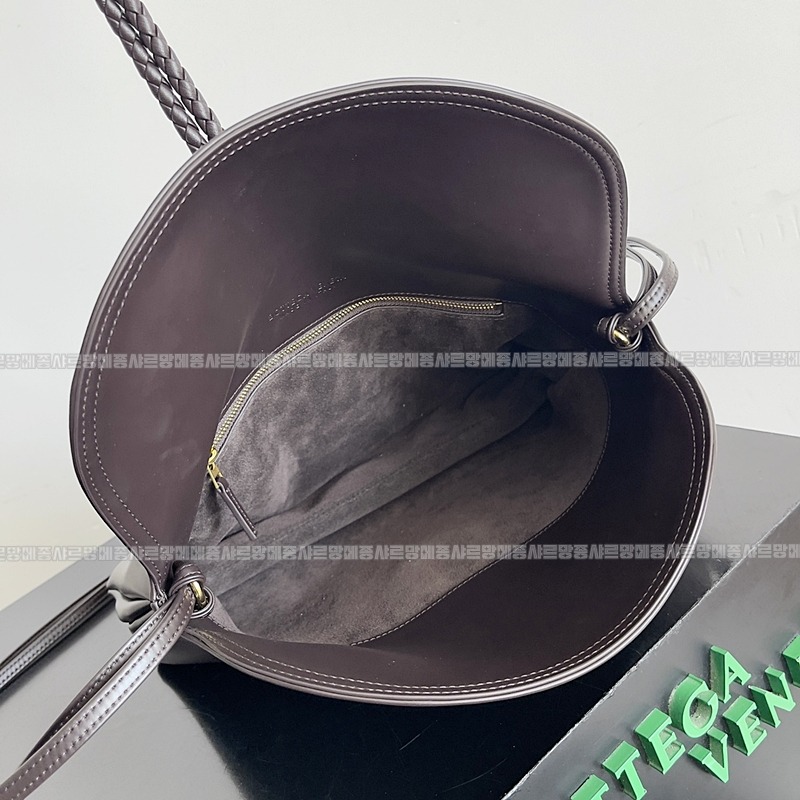 보테가베네타리베르타숄더백 20260216-110844-009루.jpg