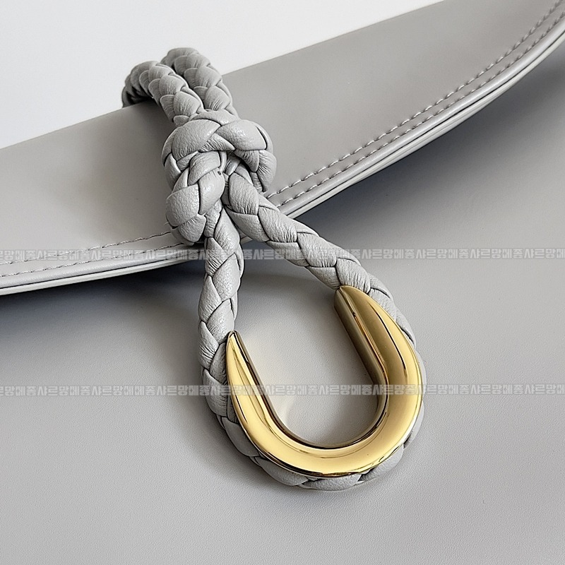 보테가베네타리베르타숄더백 20260216-111232-005루.jpg