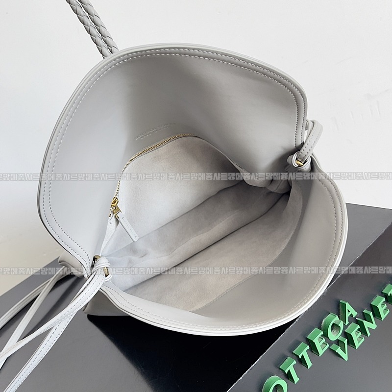 보테가베네타리베르타숄더백 20260216-111233-009루.jpg