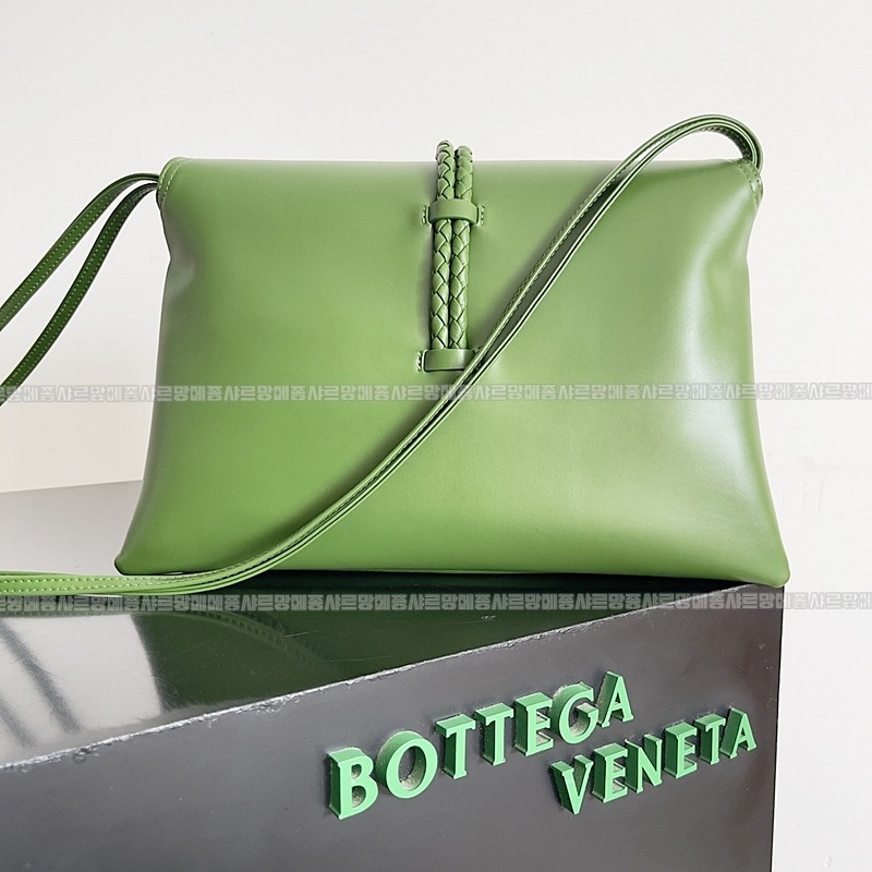 보테가베네타리베르타숄더백 20260216-111425-003루.jpg