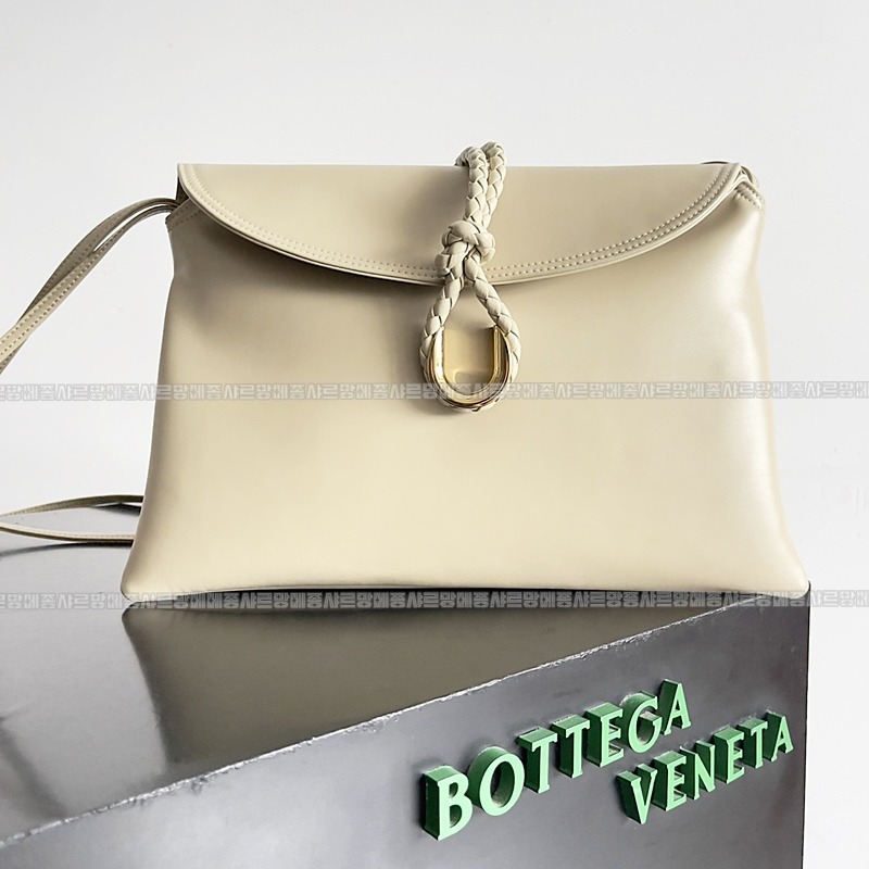 보테가베네타리베르타숄더백 20260216-111601-001루.jpg