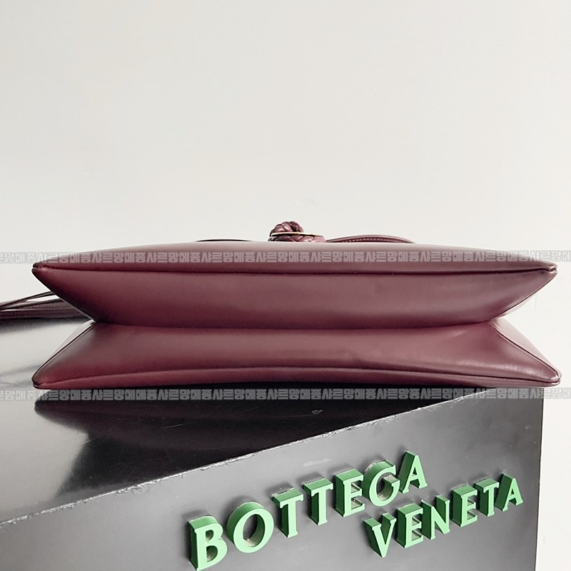 보테가베네타리베르타숄더백 20260216-111805-004루.jpg