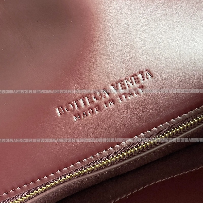 보테가베네타리베르타숄더백 20260216-111805-008루.jpg