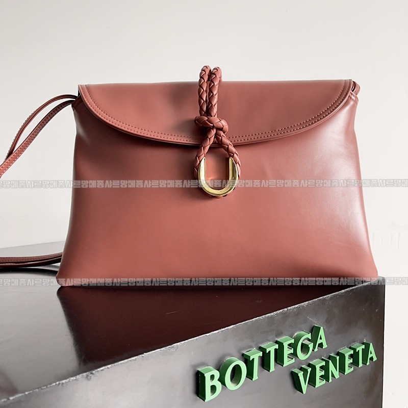 보테가베네타리베르타숄더백 20260216-111937-001루.jpg