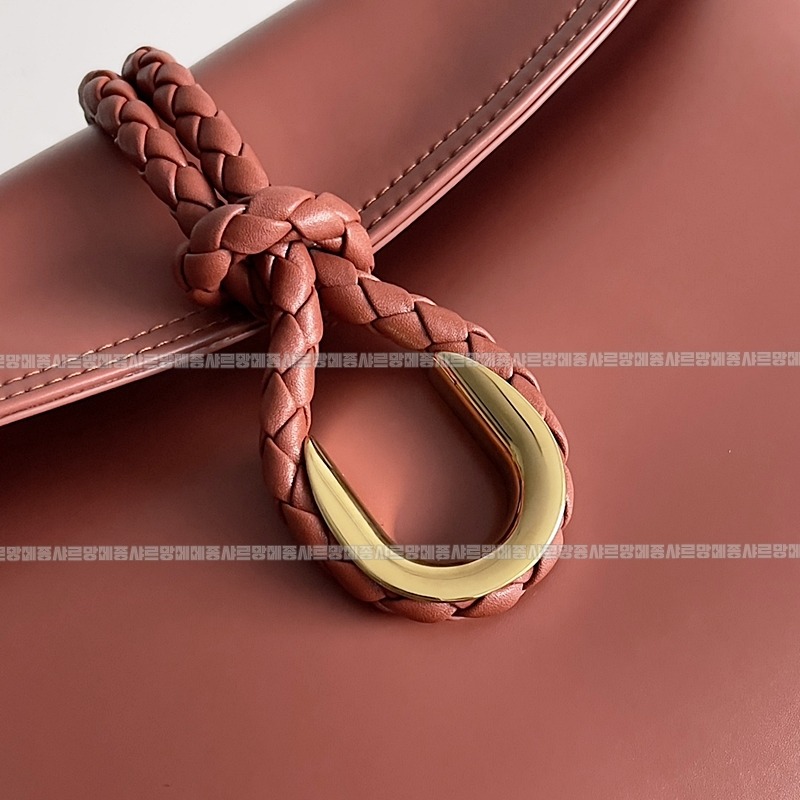 보테가베네타리베르타숄더백 20260216-111938-005루.jpg