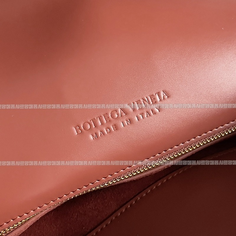 보테가베네타리베르타숄더백 20260216-111938-007루.jpg