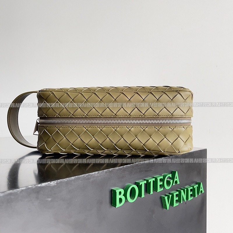 보테가베네타인트레치아토 20260216-125900-003루.jpg