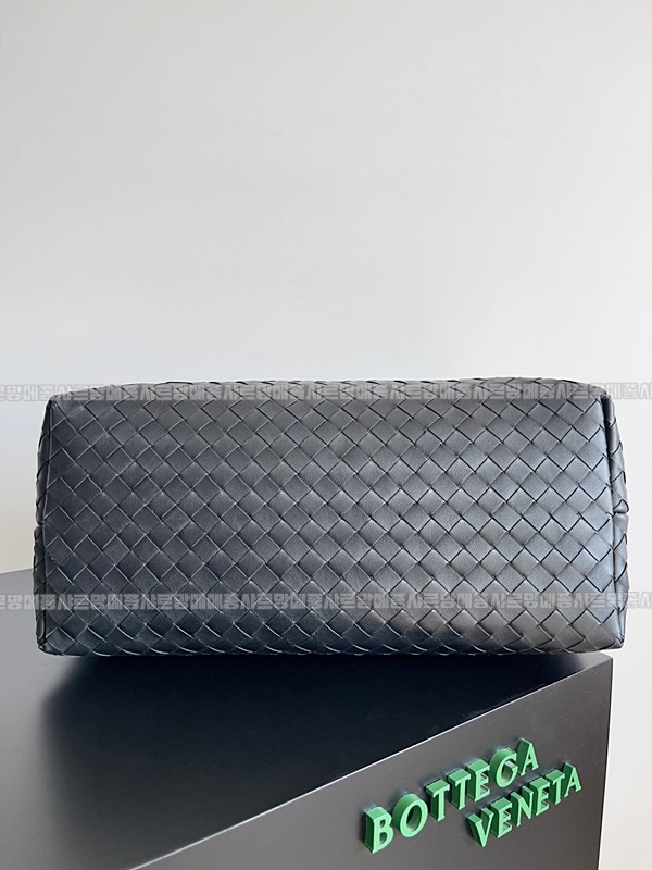 보테가베네타안디아모메신저백 20260216-132012-004루.jpg