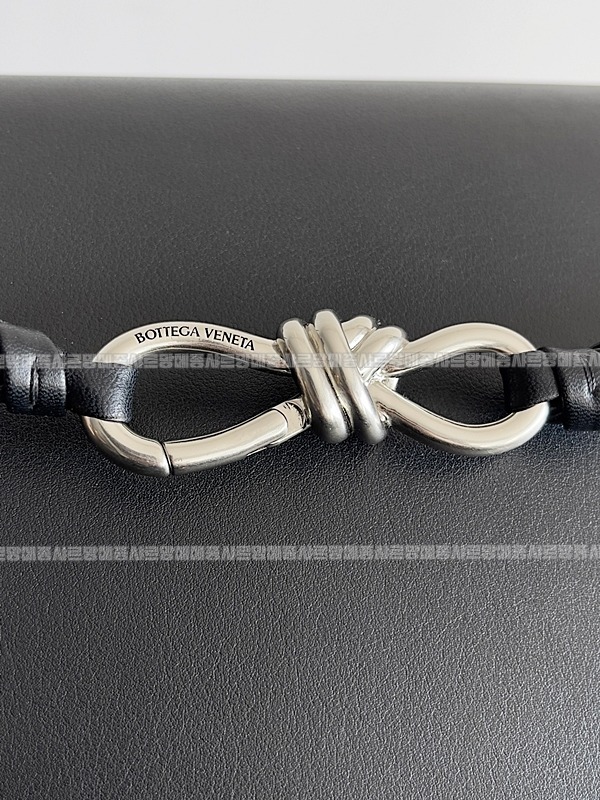 보테가베네타안디아모메신저백 20260216-132012-005루.jpg