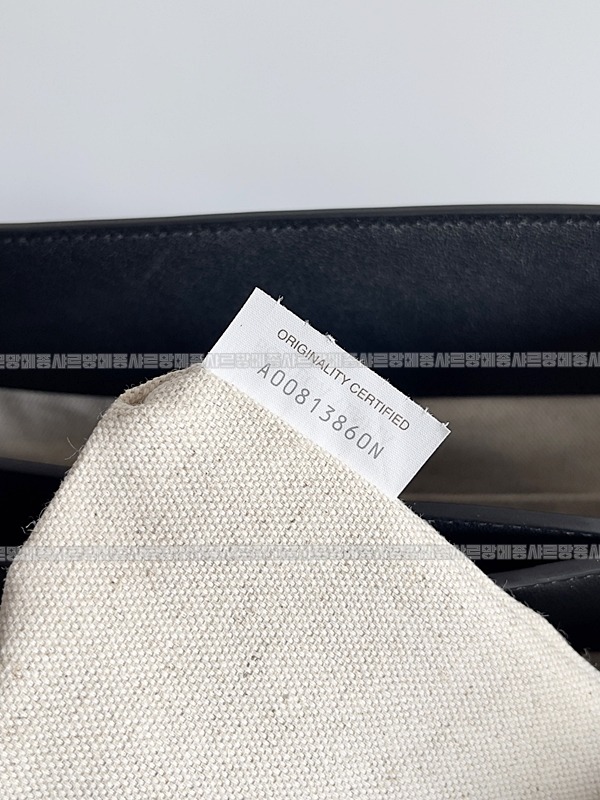 보테가베네타안디아모메신저백 20260216-132012-008루.jpg