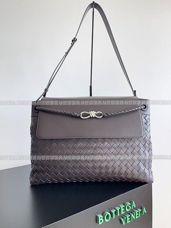 보테가베네타안디아모메신저백 20260216-132333-001루.jpg