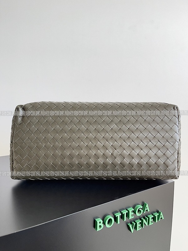보테가베네타안디아모메신저백라지 20260216-132852-004루.jpg
