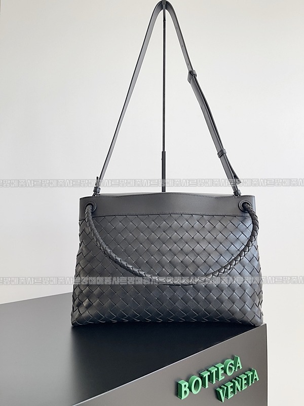 보테가베네타안디아모메신저백미디움 20260216-133546-003루.jpg