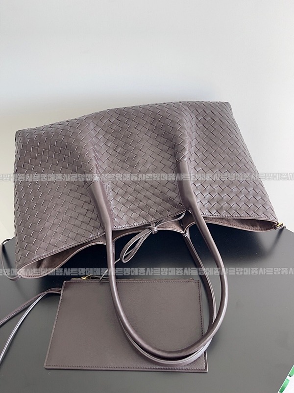 보테가베네타피나코데카라지 20260216-134127-002루.jpg