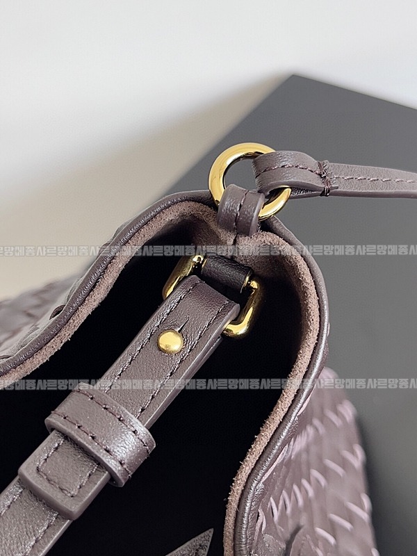 보테가베네타피나코데카스몰 20260216-134921-004루.jpg