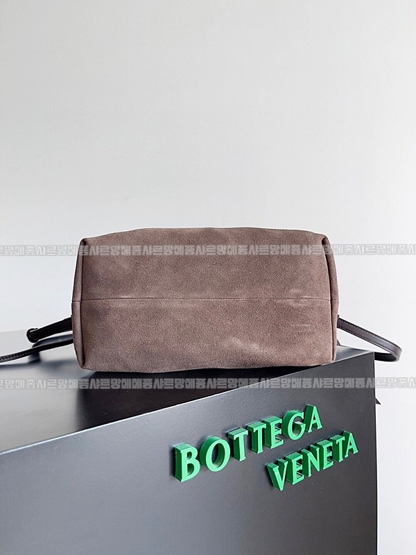 보테가베네타피나코데카스몰 20260216-134921-006루.jpg