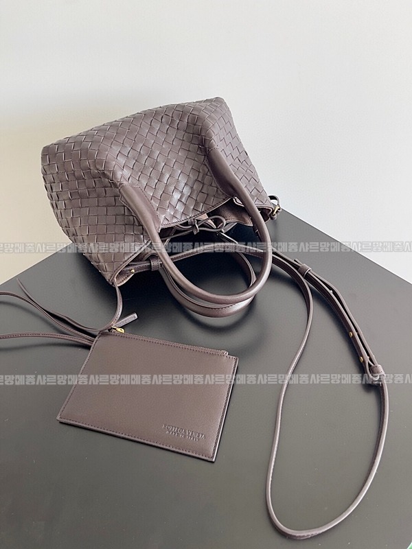 보테가베네타피나코데카스몰 20260216-134921-008루.jpg