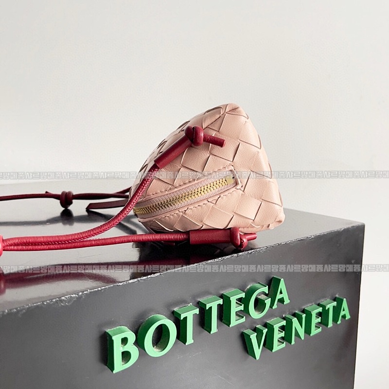 보테가베네타콘서트파우치 20260216-143508-002루.jpg