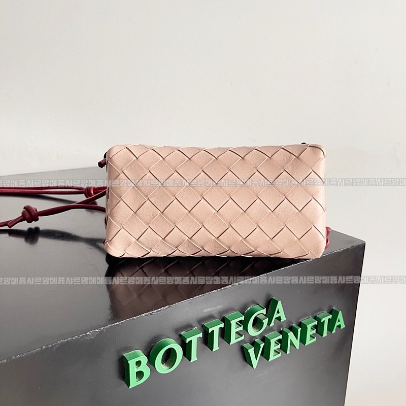 보테가베네타콘서트파우치 20260216-143508-003루.jpg
