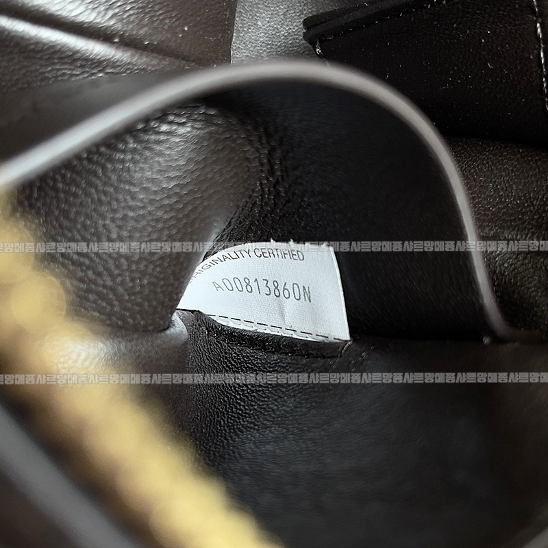 보테가베네타콘서트파우치 20260216-144116-007루.jpg