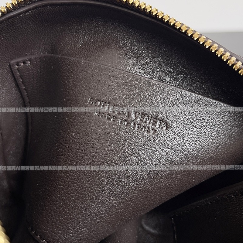 보테가베네타콘서트파우치 20260216-144116-008루.jpg