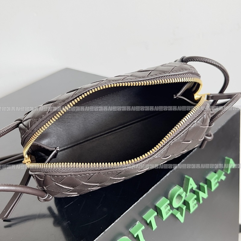 보테가베네타콘서트파우치 20260216-144116-009루.jpg