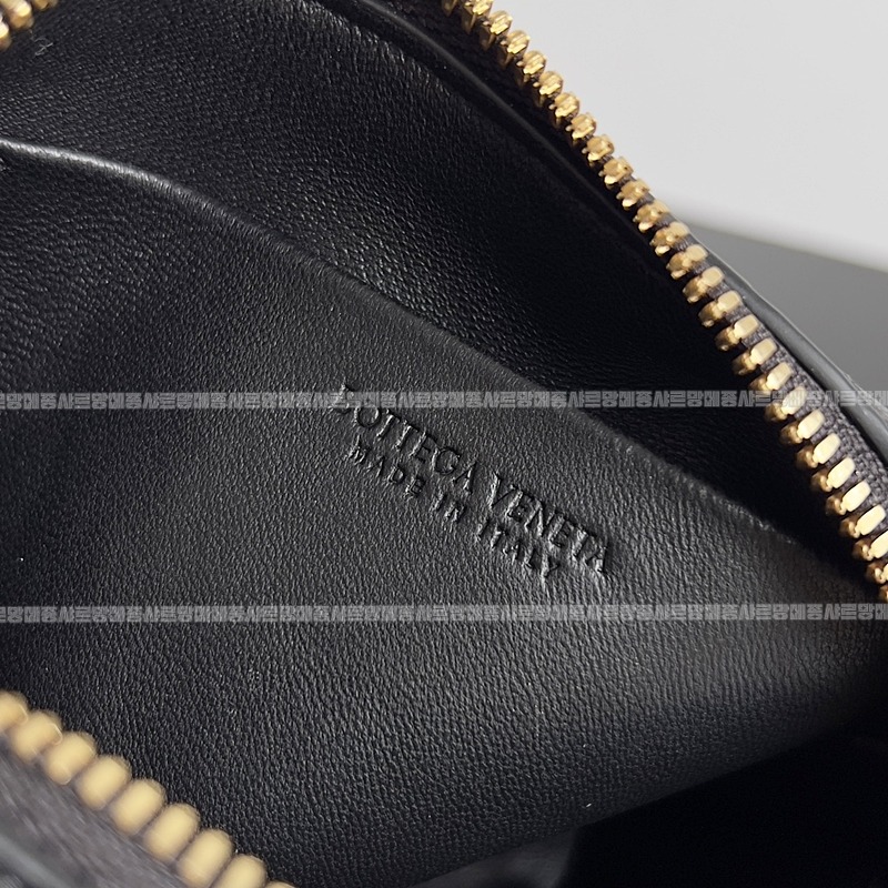 보테가베네타콘서트파우치 20260216-144311-007루.jpg