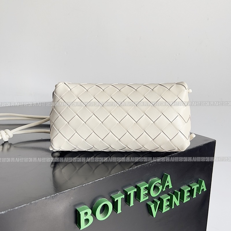 보테가베네타콘서트파우치 20260216-144732-003루.jpg