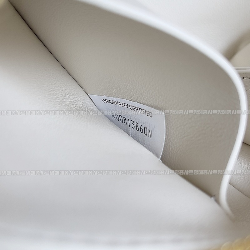 보테가베네타콘서트파우치 20260216-144732-006루.jpg