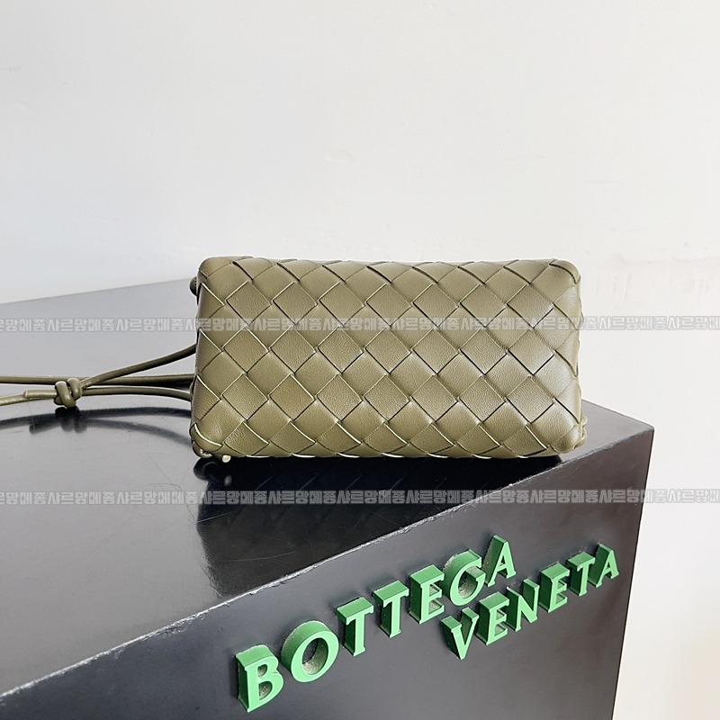 보테가베네타콘서트파우치 20260216-144939-003루.jpg