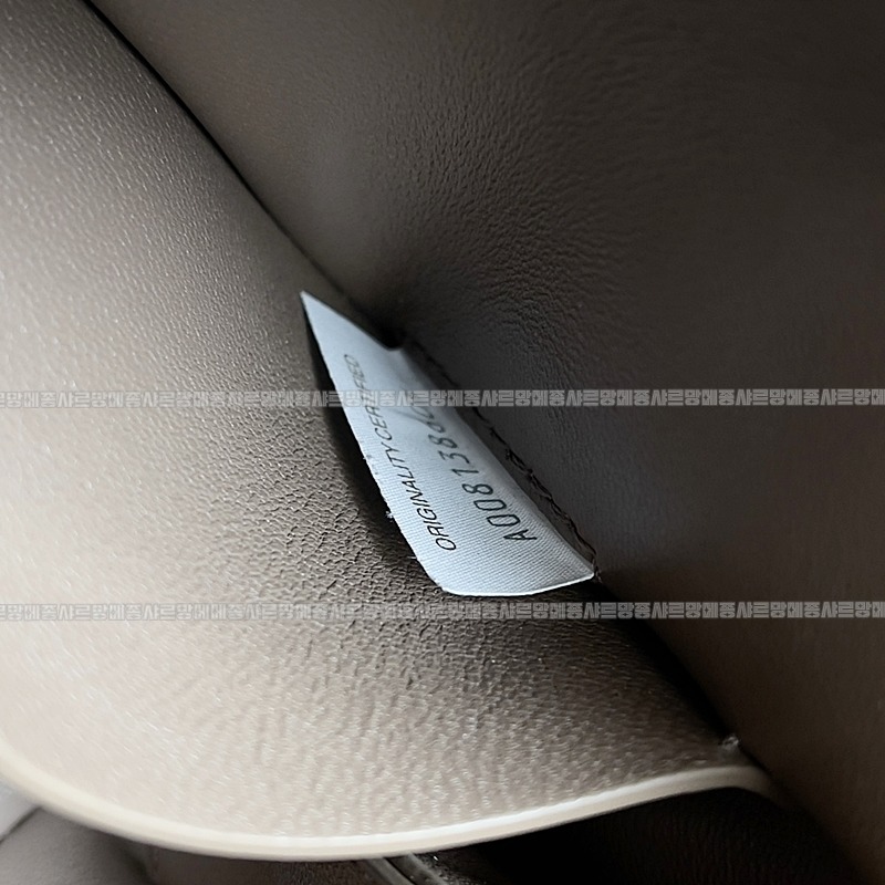 보테가베네타콘서트파우치 20260216-145218-008루.jpg