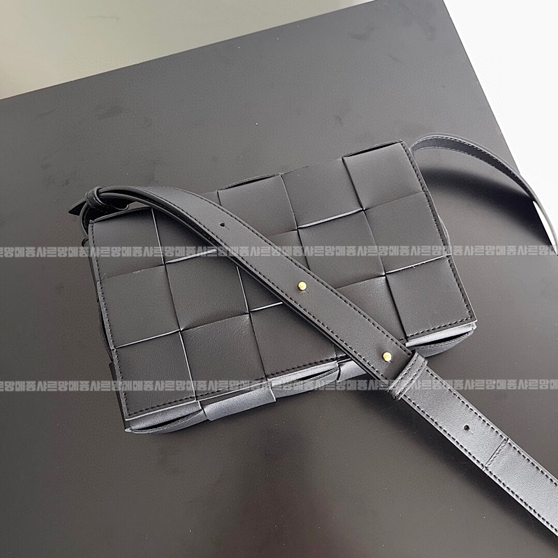 보테가베네타카세크백 20260218-103658-006루.jpg