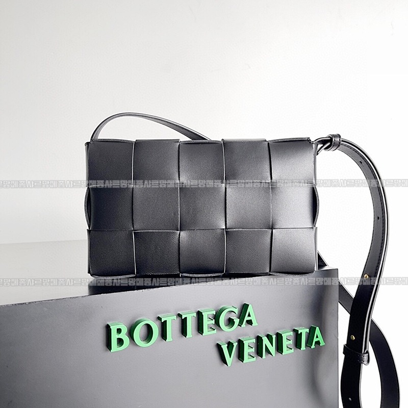 보테가베네타카세크백 20260218-103657-002루.jpg