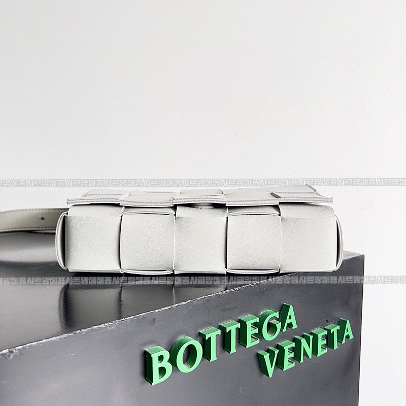 보테가베네타카세크백 20260218-104006-004루.jpg